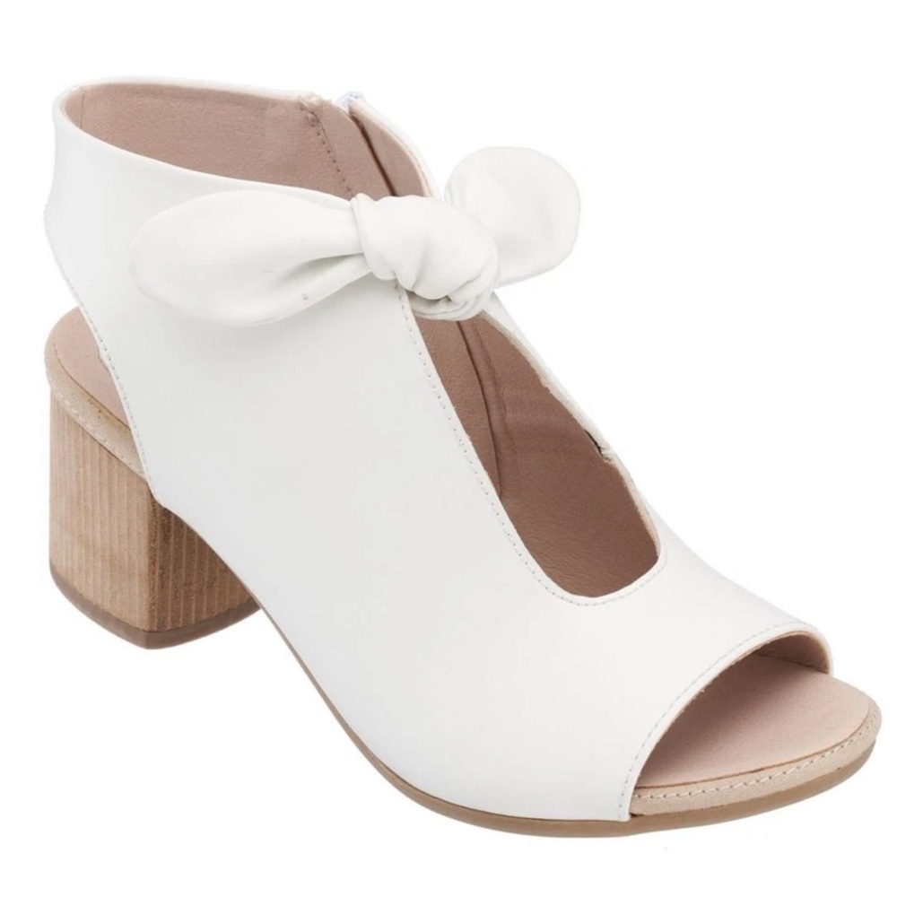 Women’s White Padded KimoraRound Toe Block Heel Slingback Sandal 9.5 GOOD CHOICE